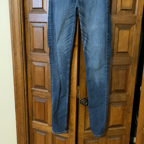 Abercrombie & Fitch Skinny Jean - 27/4 long - Picture 3 of 7